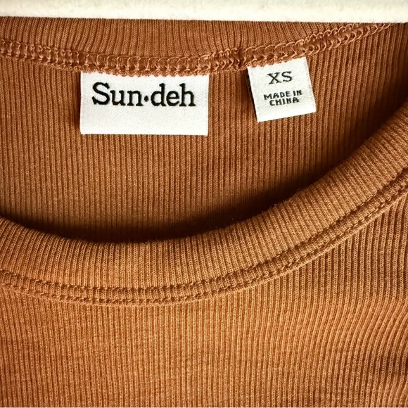 Sun-deh Ribbed Colorblock Cropped Tank Top Size XS Minimalist Neutral Y2K - Picture 3 of 11